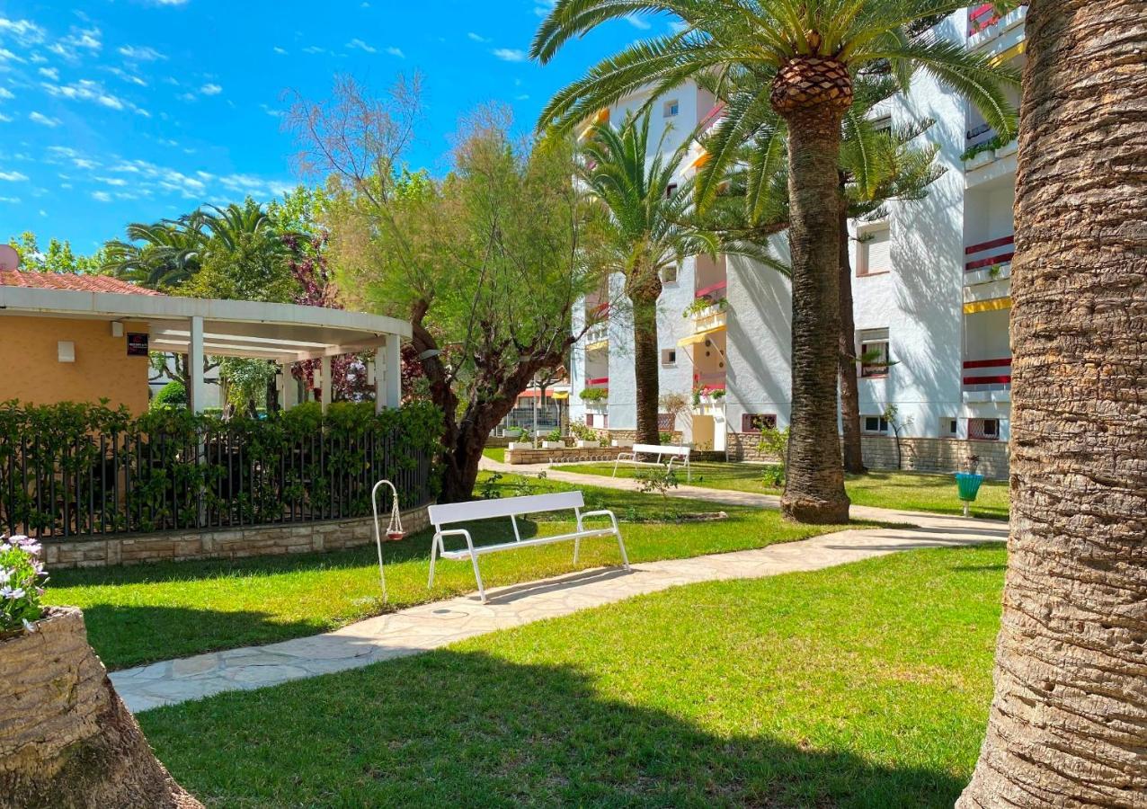 Apartamentos Corcega Palmyra Салоу Екстериор снимка