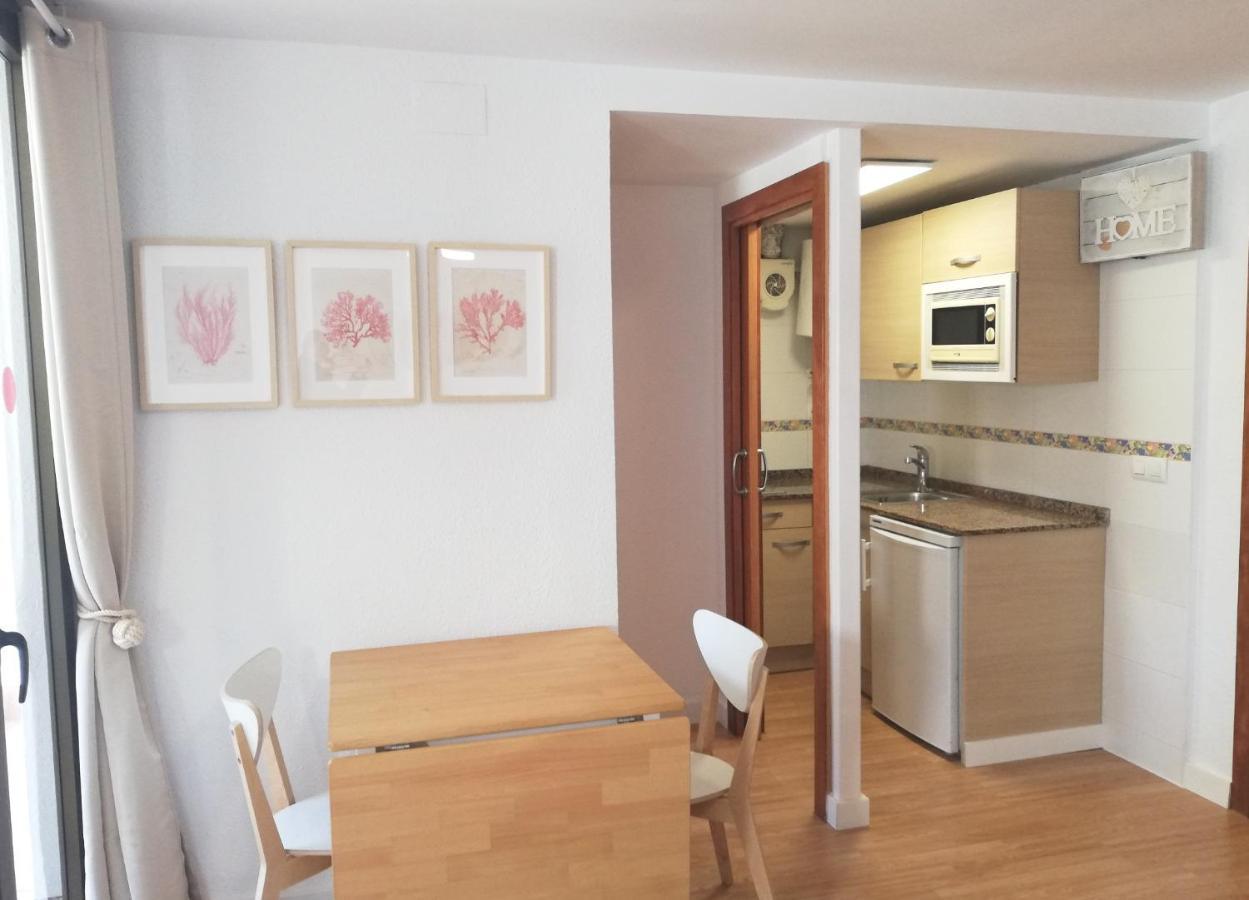 Apartamentos Corcega Palmyra Салоу Екстериор снимка