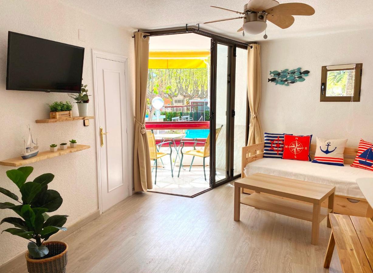Apartamentos Corcega Palmyra Салоу Екстериор снимка