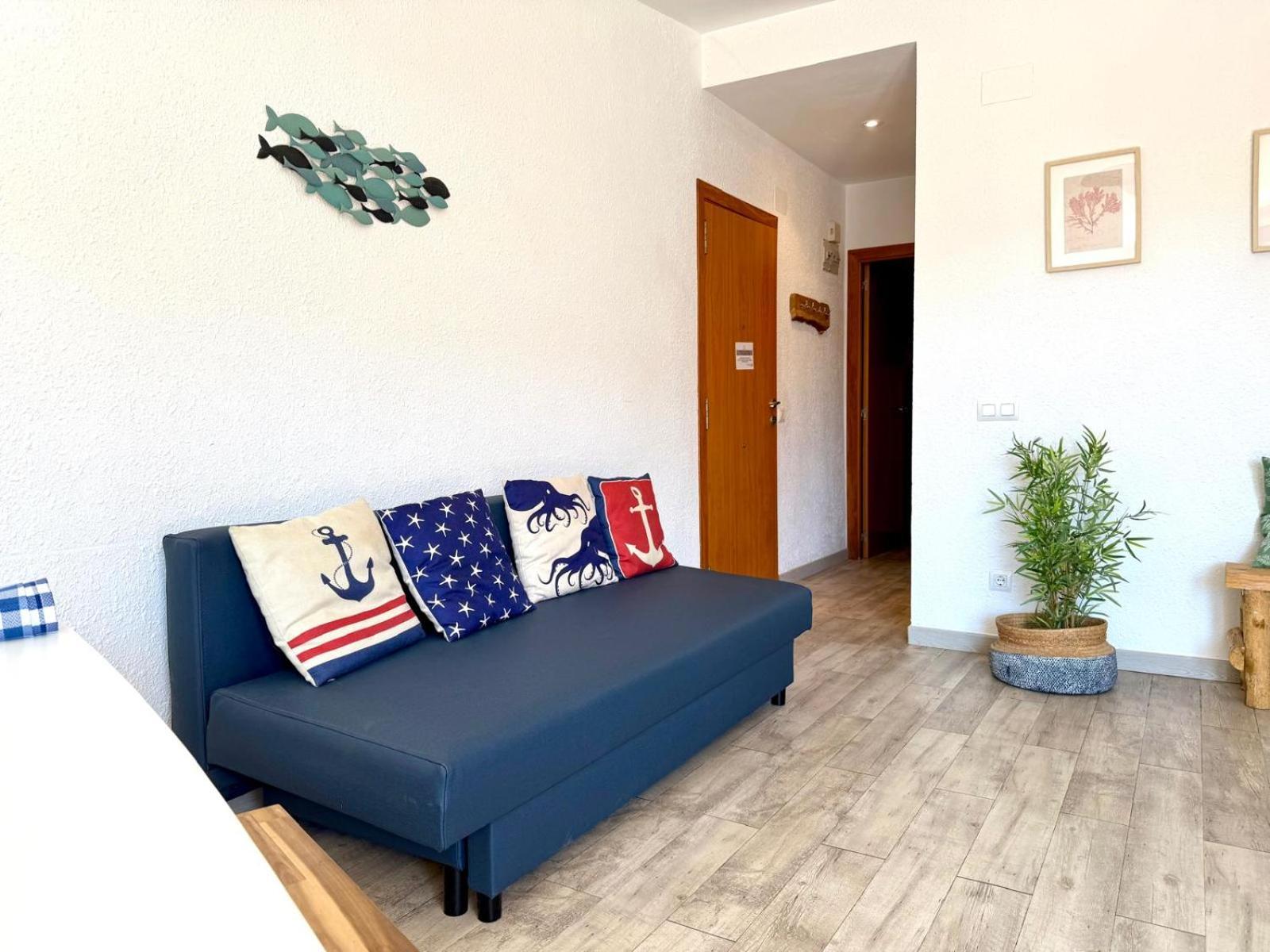Apartamentos Corcega Palmyra Салоу Екстериор снимка