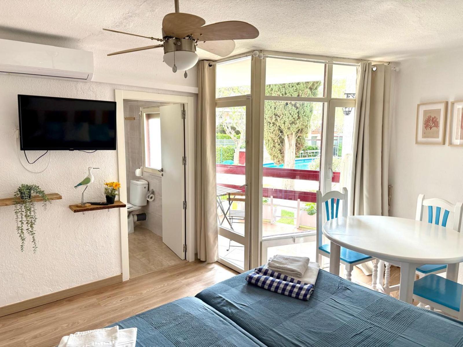 Apartamentos Corcega Palmyra Салоу Екстериор снимка
